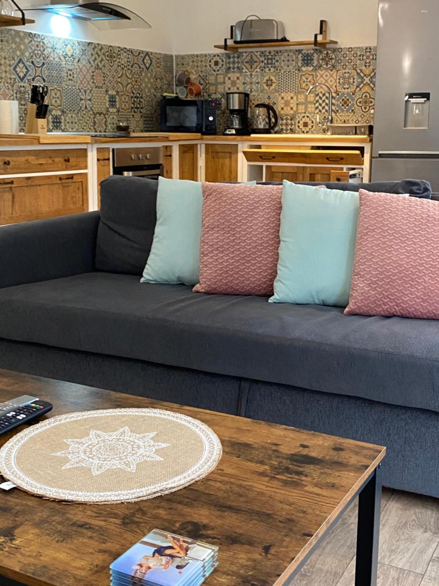 *rivage* Spacieux T2 Rdc Sur Cour:jardin-fibre-netflix-terrasse Apartment Pont-de-Metz