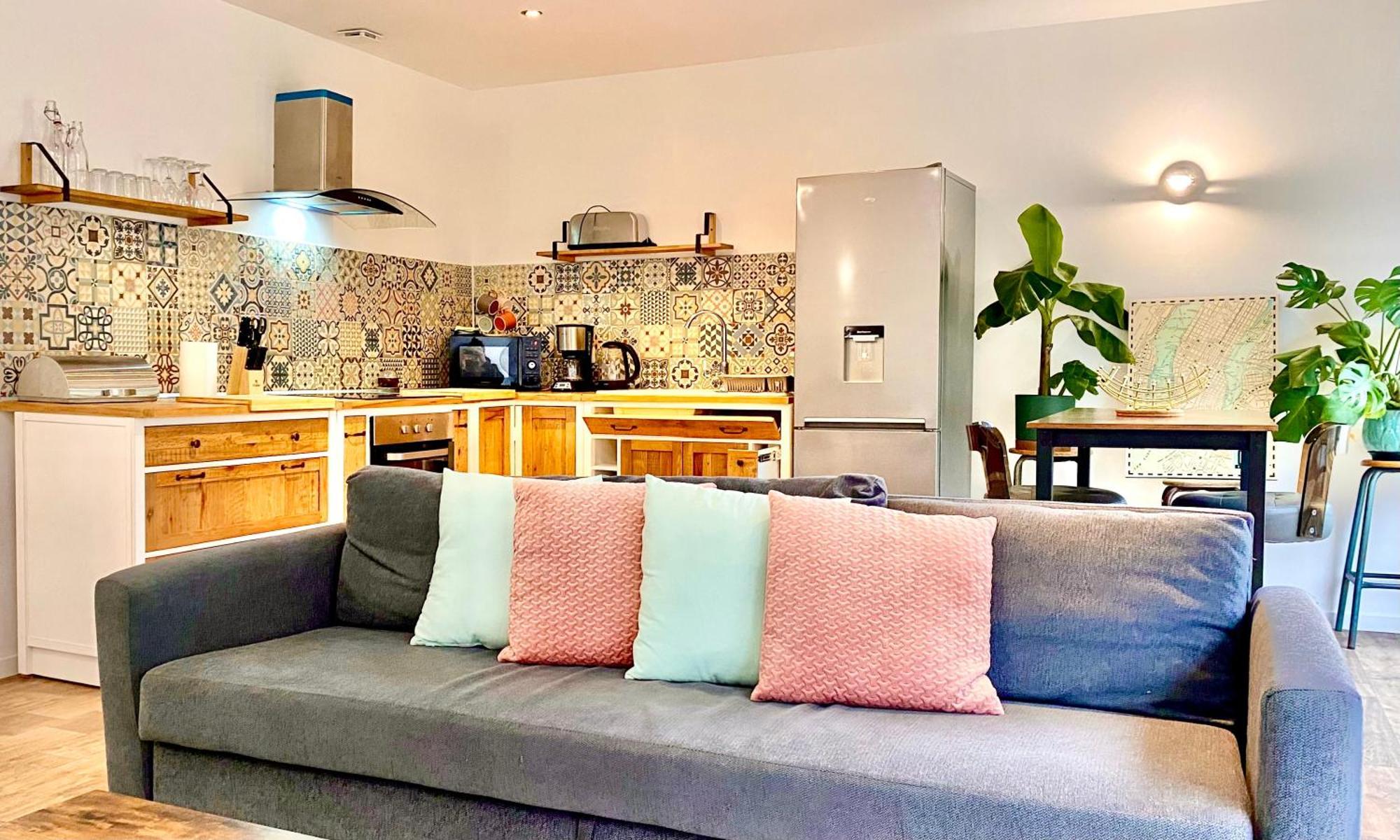 *rivage* Spacieux T2 Rdc Sur Cour:jardin-fibre-netflix-terrasse *